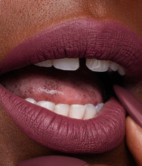 Liquid Matte Ultra-Comfort Transfer-Proof Lipstick